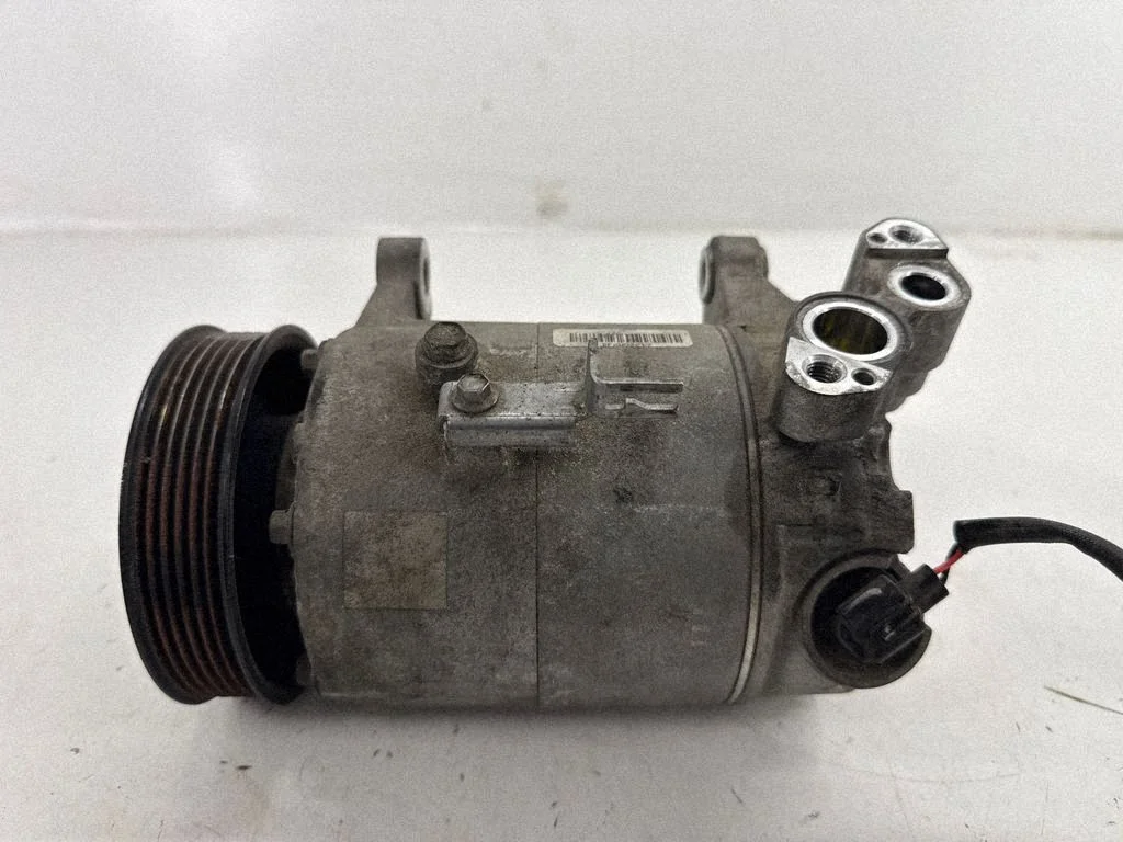 Air conditioning (A/C) compressor (pump) 64525A5C712