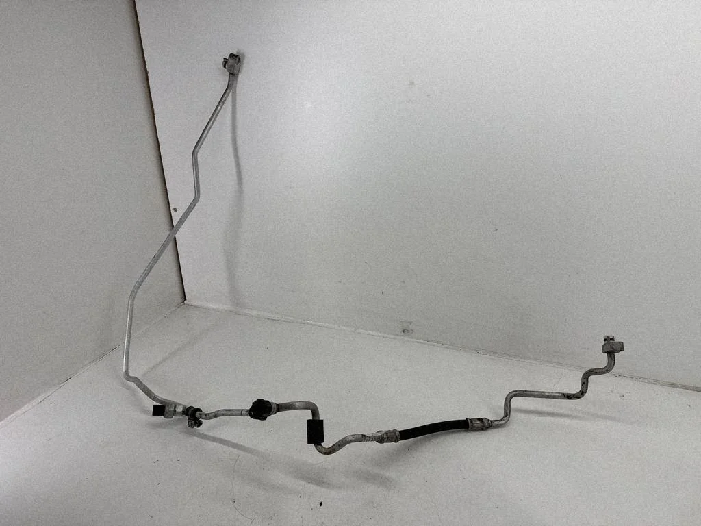 Air conditioning (A/C) pipe/hose 9289102
