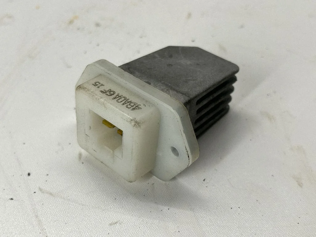 Heater blower motor/fan resistor 277614BA0A