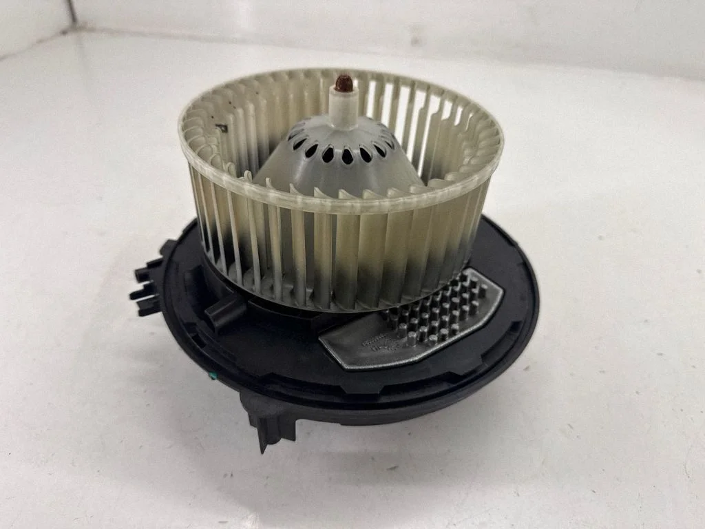 Heater fan/blower 3Q1819021