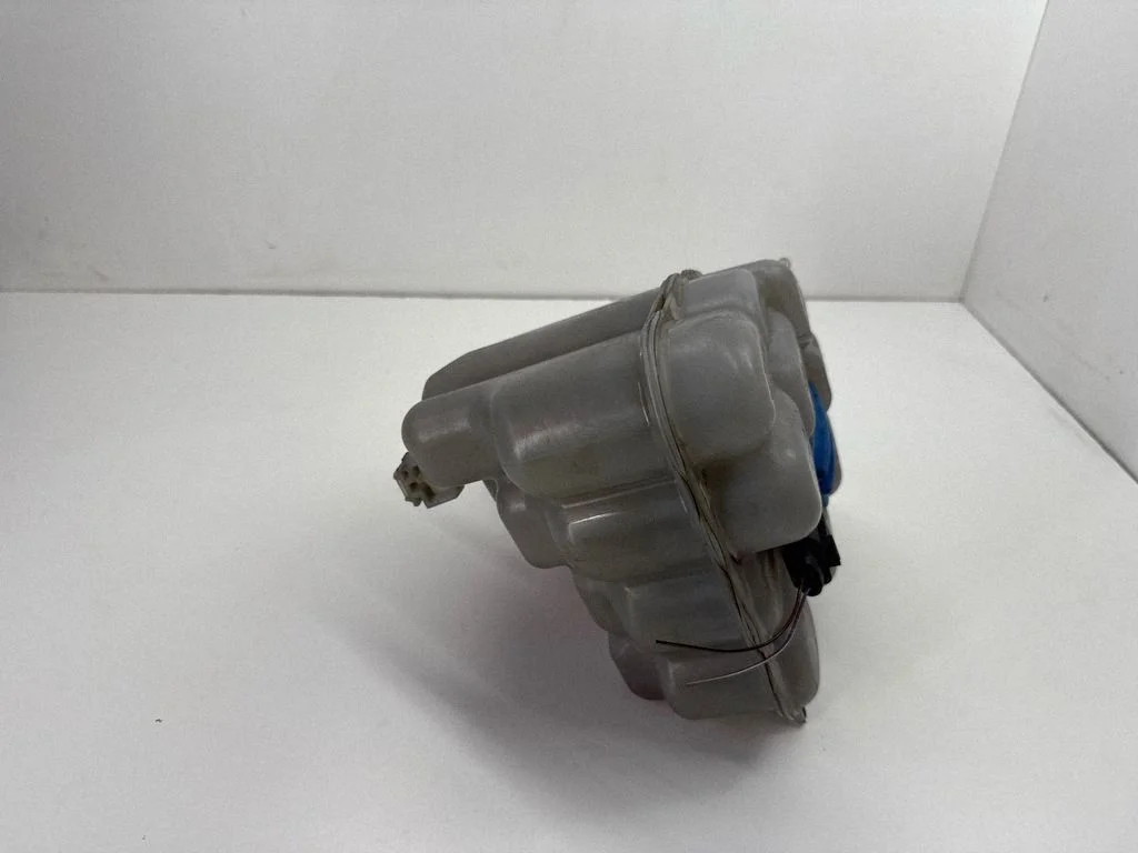 Coolant expansion tank/reservoir – Volkswagen Touareg II (2010-2018)