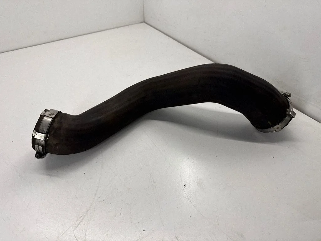 Intercooler hose/pipe 8CCCA5503545