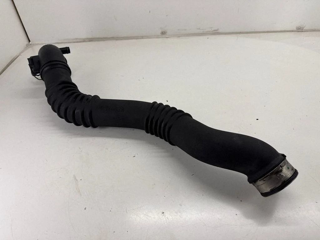 Vahejahuti voolik (-ud)/ toru (-d) – BMW X1 E84 (2009-2015)