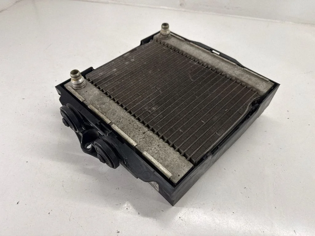 Jahutusvedeliku radiaator 7805630