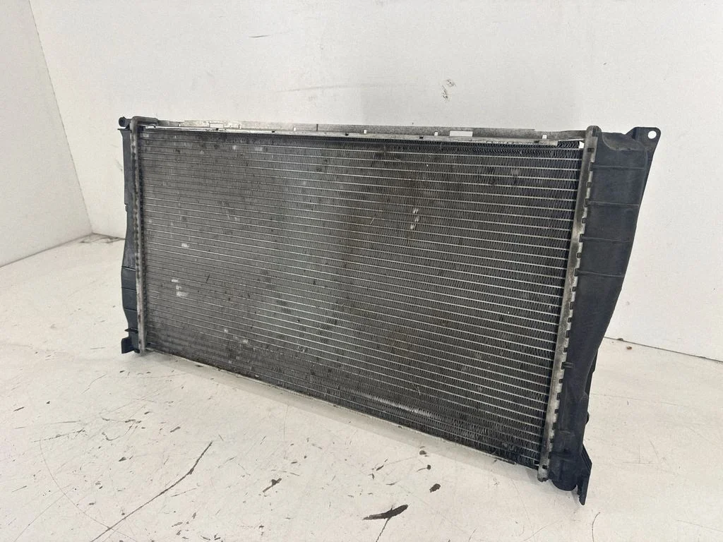 Coolant radiator 7547059
