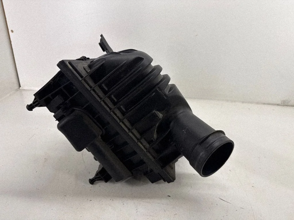 Air filter box – BMW X1 F48 F49 (2015-2022)
