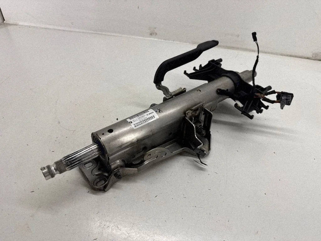 Steering wheel axle 6873699