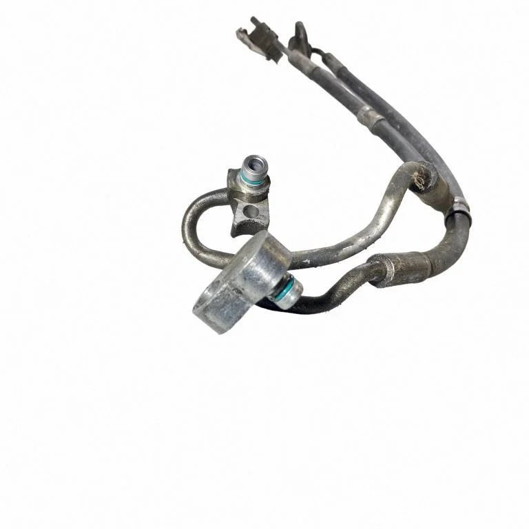 Power steering hose/pipe/line 6798236