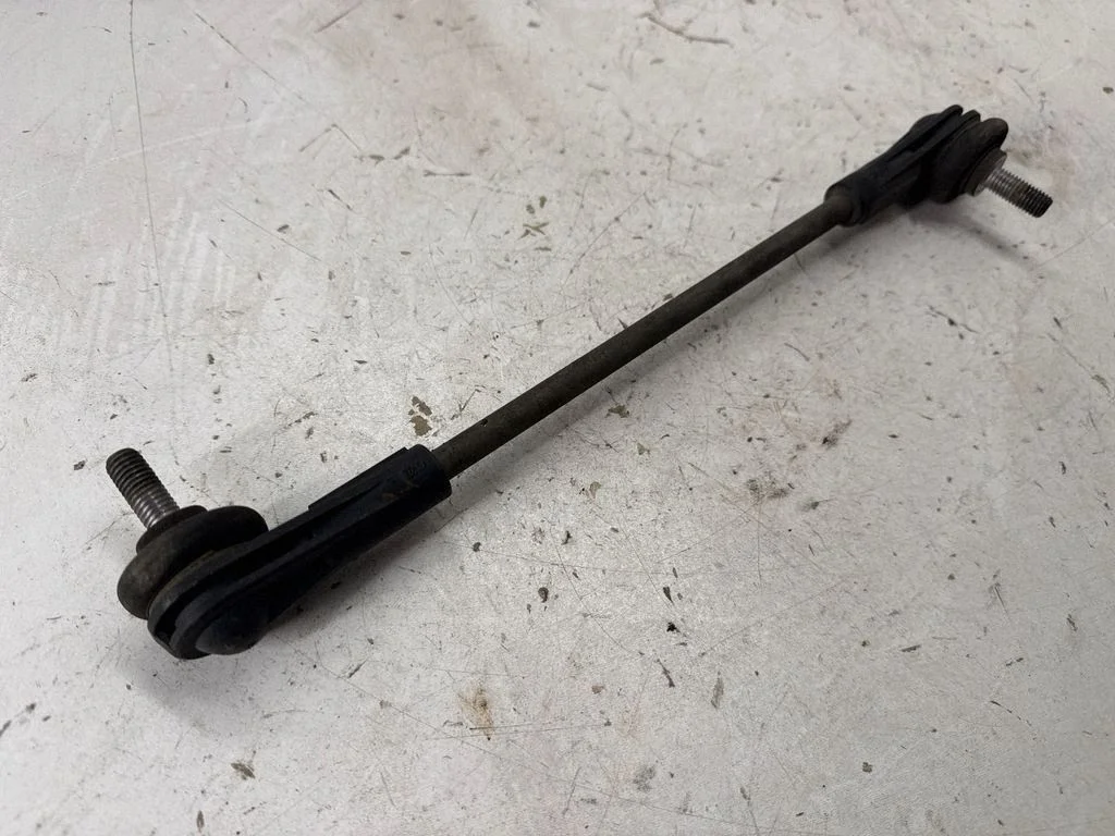 Eesmise stabilisaatori varras (link) – BMW X1 F48 F49 (2015-2022)