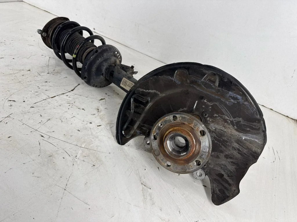 Front wheel hub spindle knuckle 5QM407257