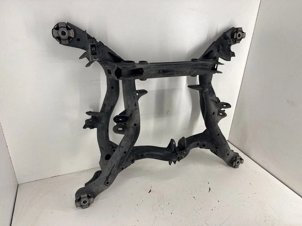 Rear subframe 7P5599030
