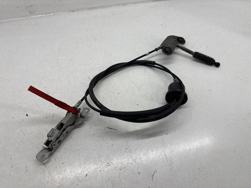 Gear shift cable linkage 68171664AE