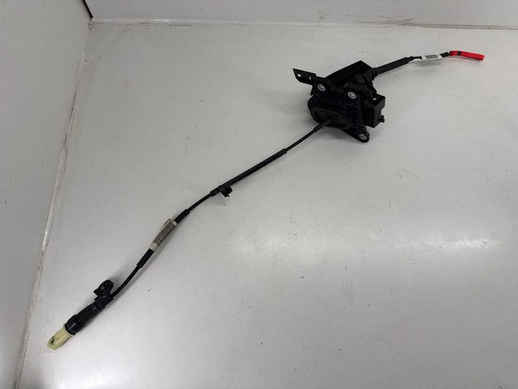 Pārnesumu pārslēgšanas trose LX6P7P437AD