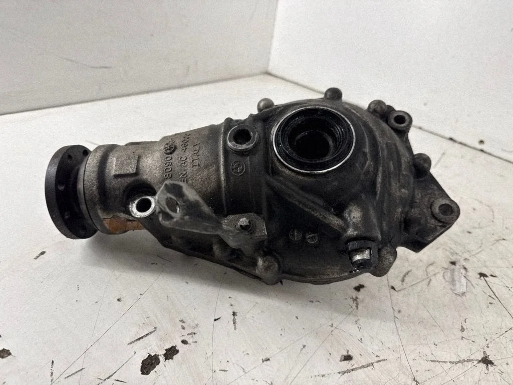 Front differential 7558090