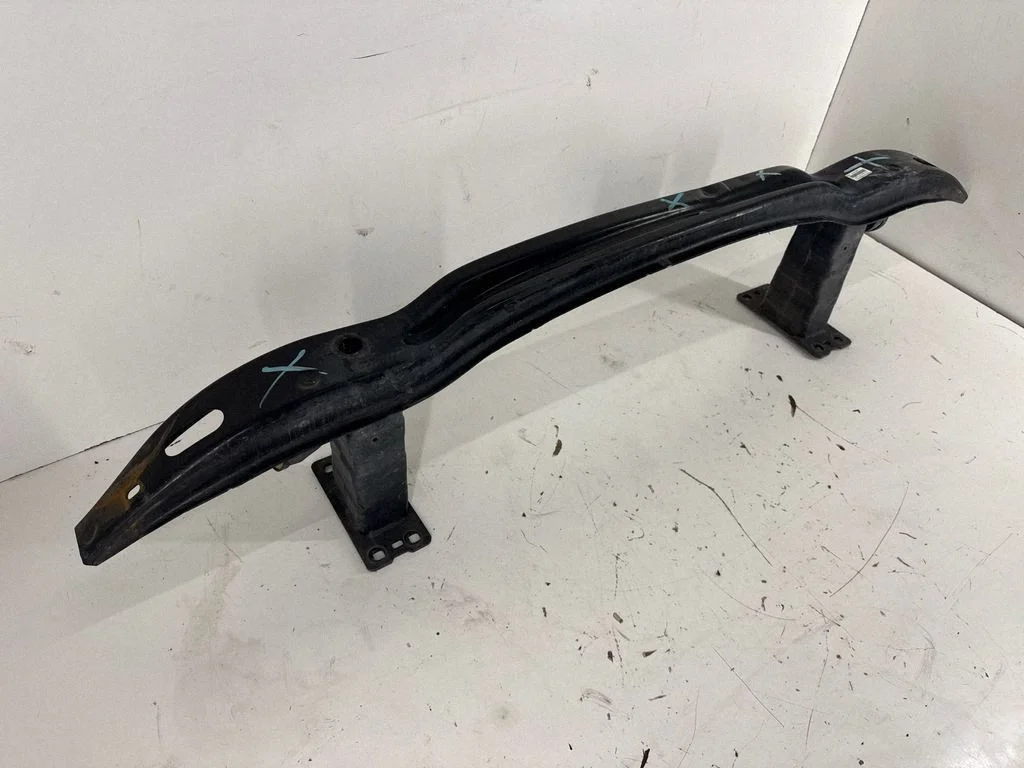 Front bumper cross member 2990188