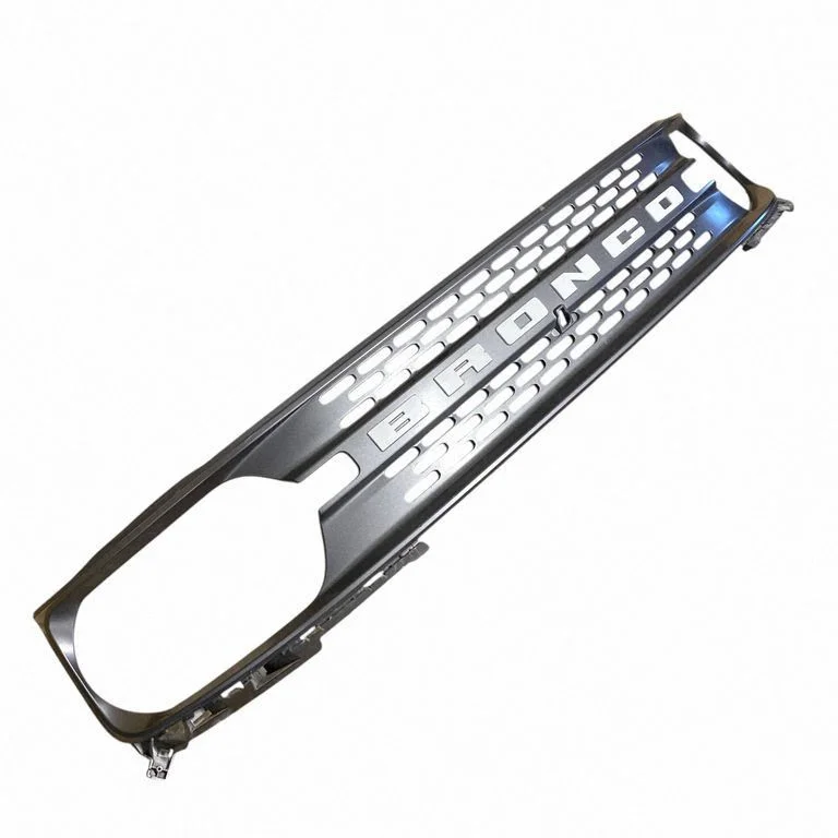 Front bumper upper radiator grill M1PB8200EE