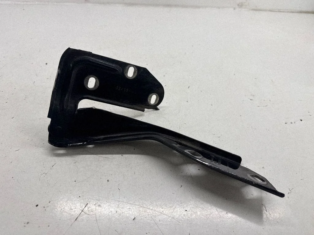 Engine bonnet/hood hinges – Porsche Cayenne (92A) (2010-2017)