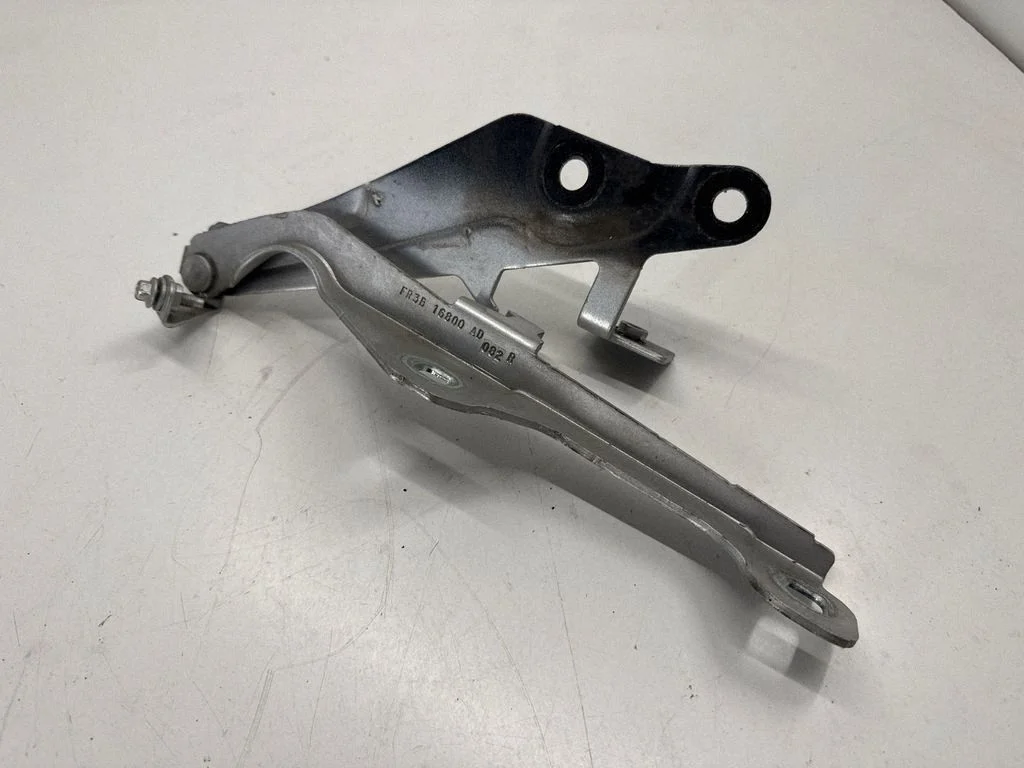 Mootorikapoti hinged – Ford Mustang VI (2015-)