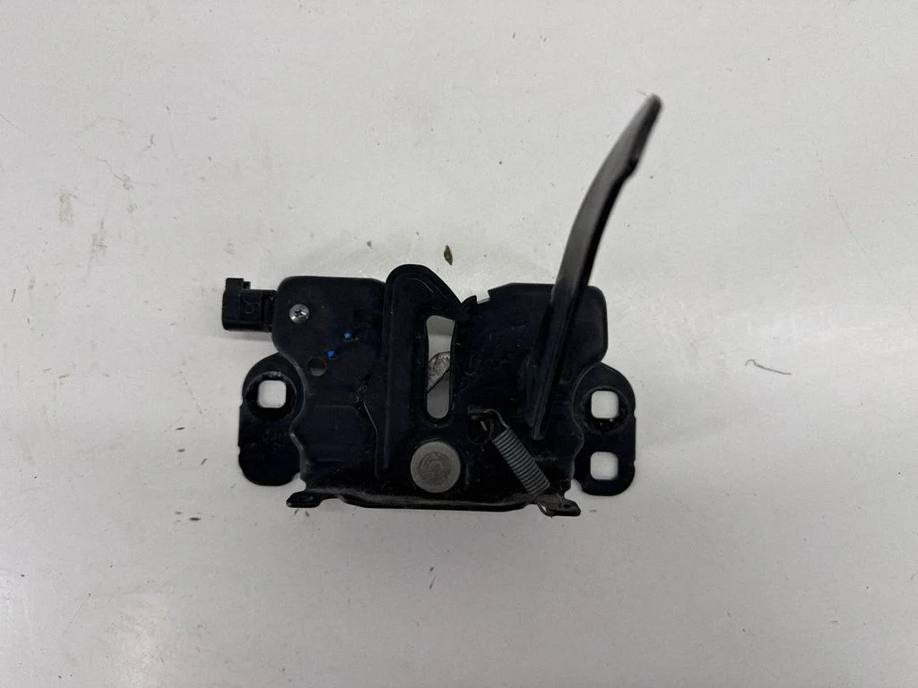 Engine bonnet/hood lock/catch 68261142AA