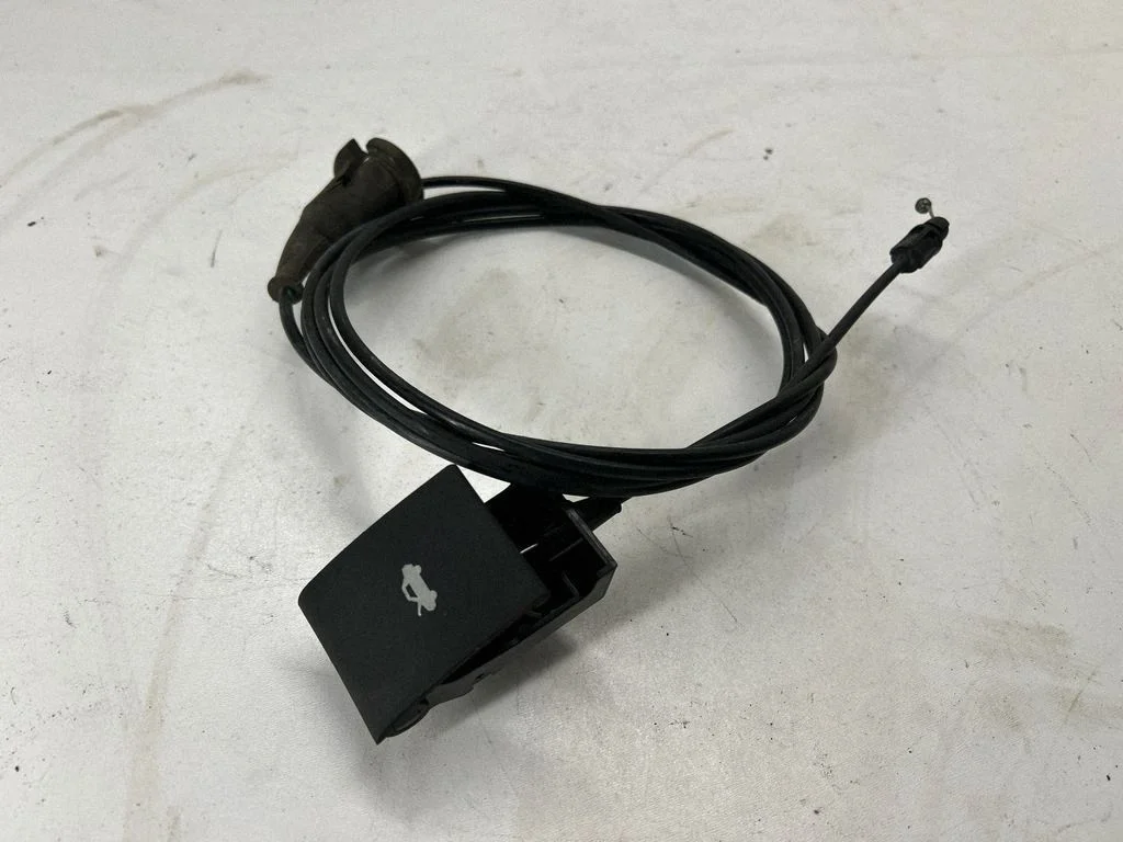Engine bonnet/hood lock release cable – Dodge Challenger (2008-2023)