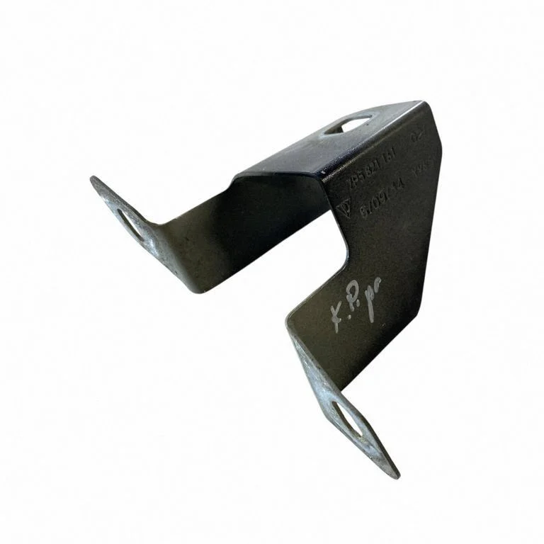 Fender mounting bracket 7P5821161
