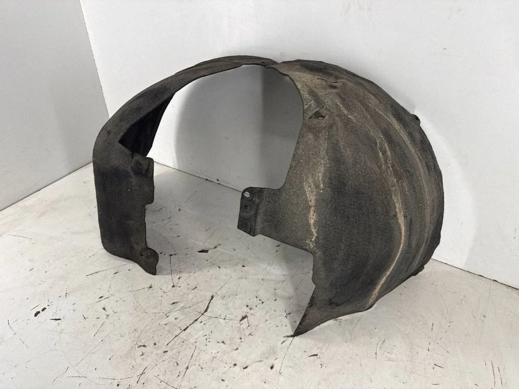Front wheel arch liner splash guards 103424900H