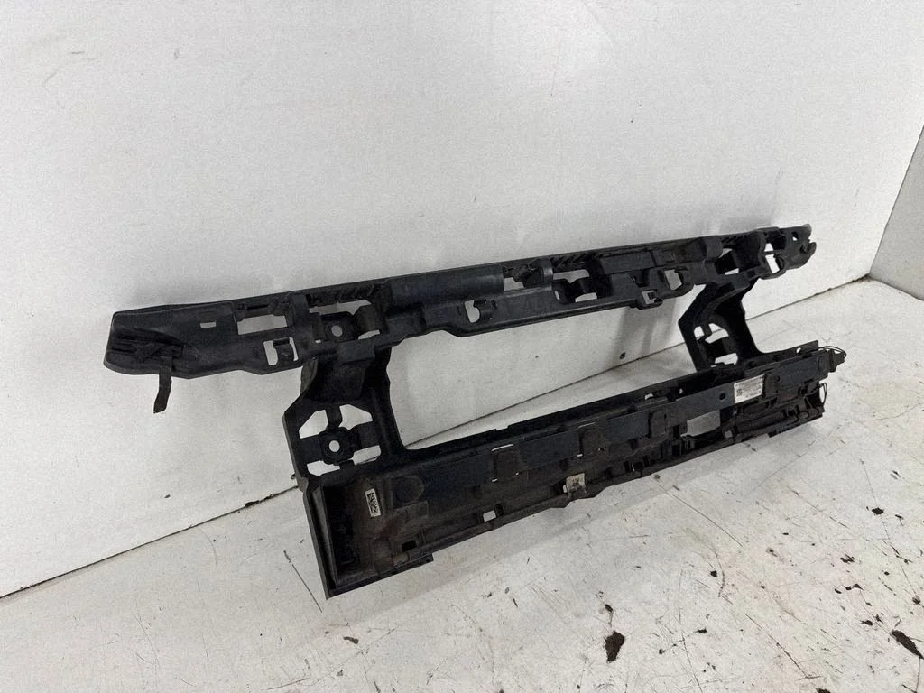 Rear bumper mounting bracket 8494944