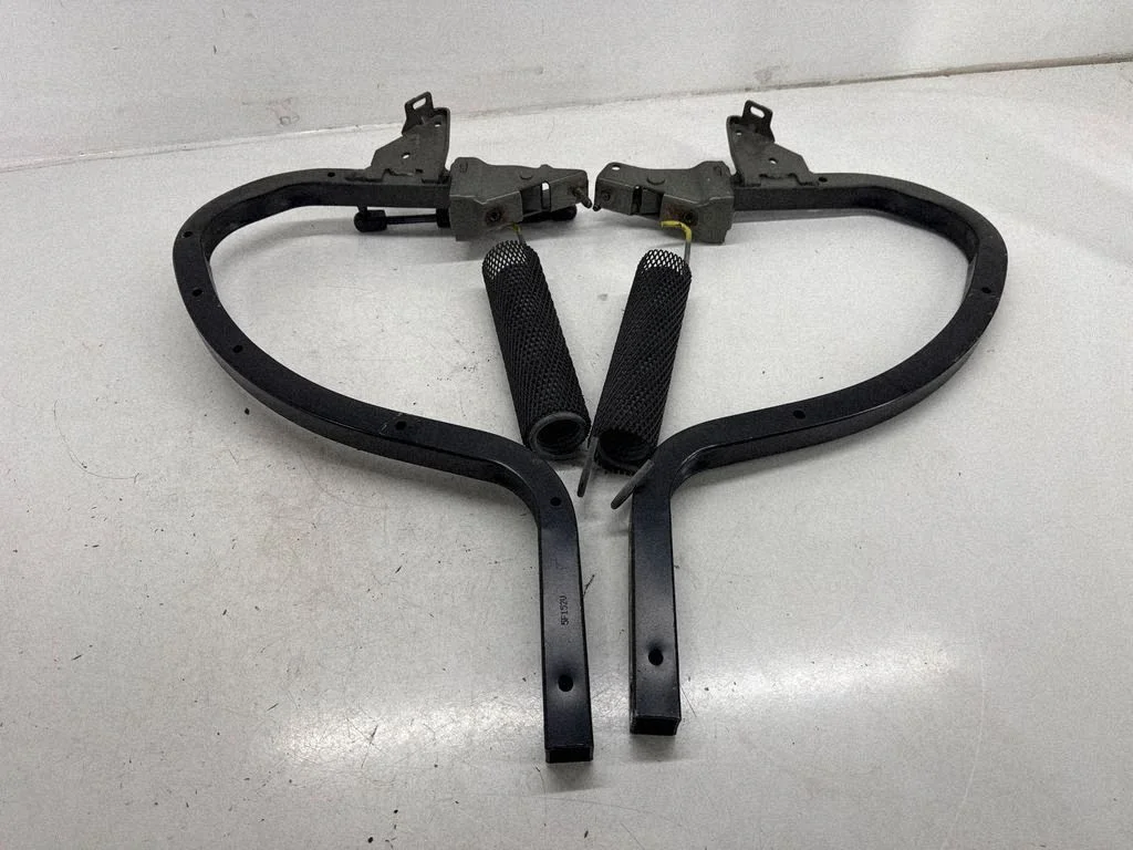 Tailgate/trunk/boot hinge 55113712AF
