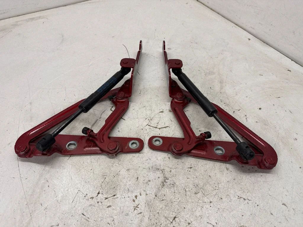 Tailgate/trunk/boot hinge 84045964
