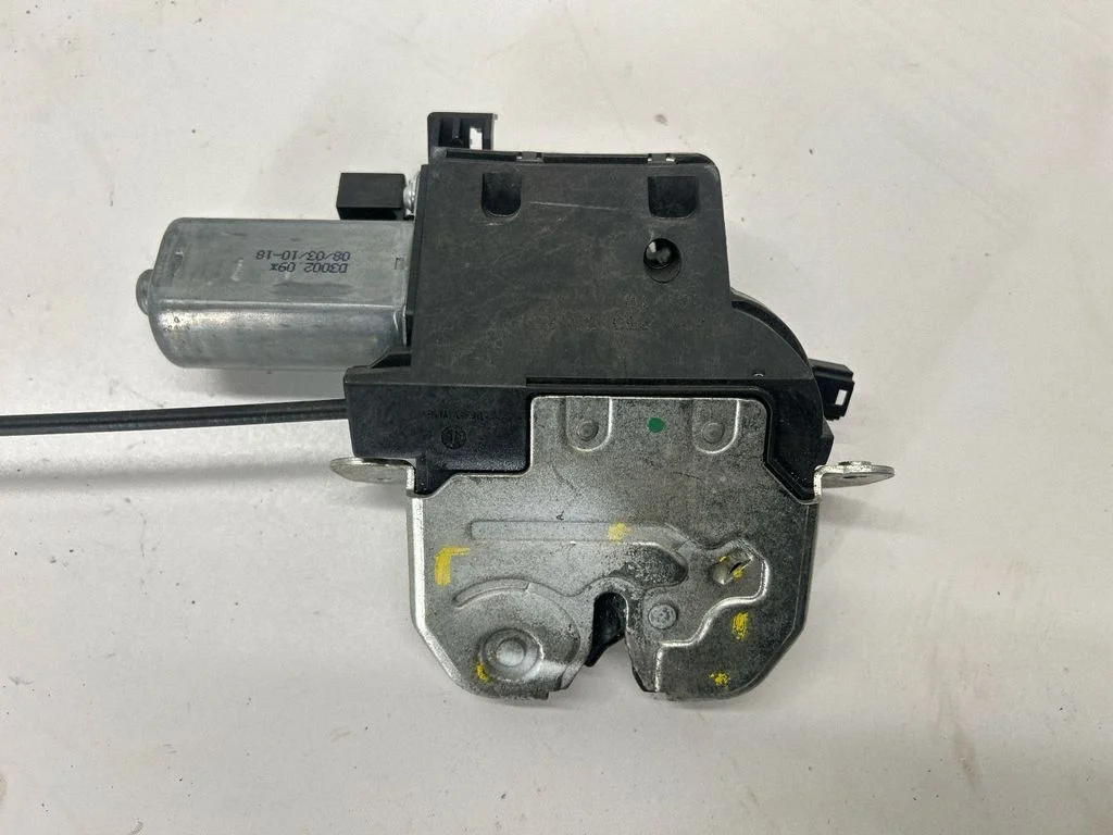 Tailgate/trunk/boot lock/catch/latch 2217500085