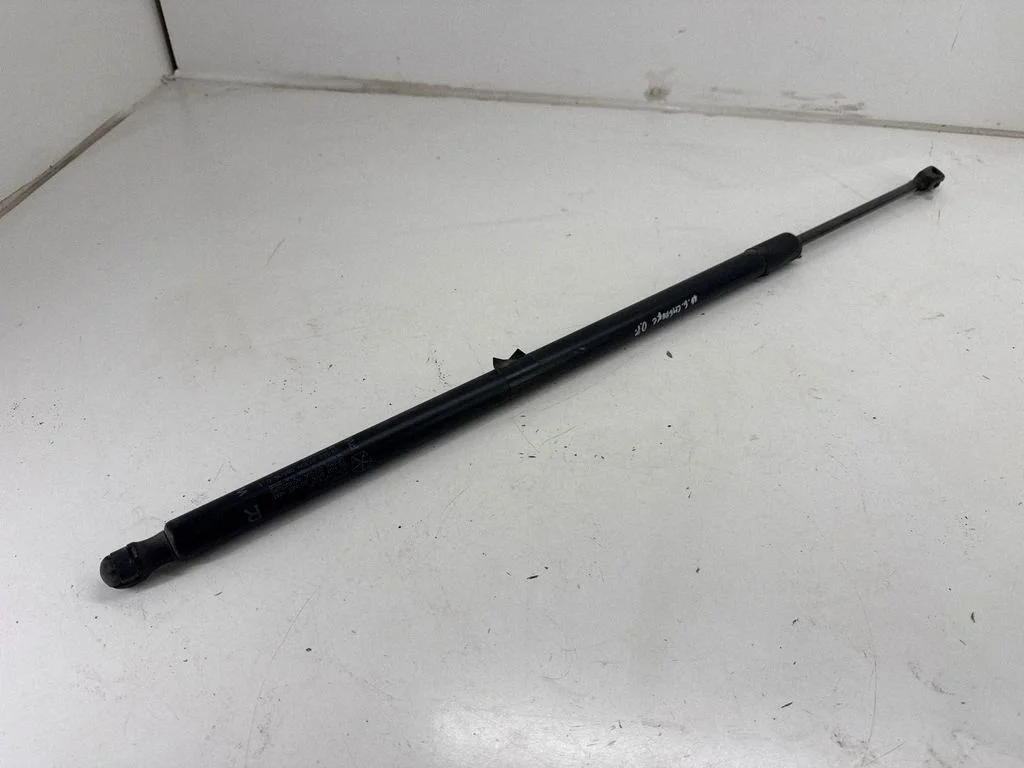 Siłownik (sprężyna gazowa) klapy bagażnika 68165052AC