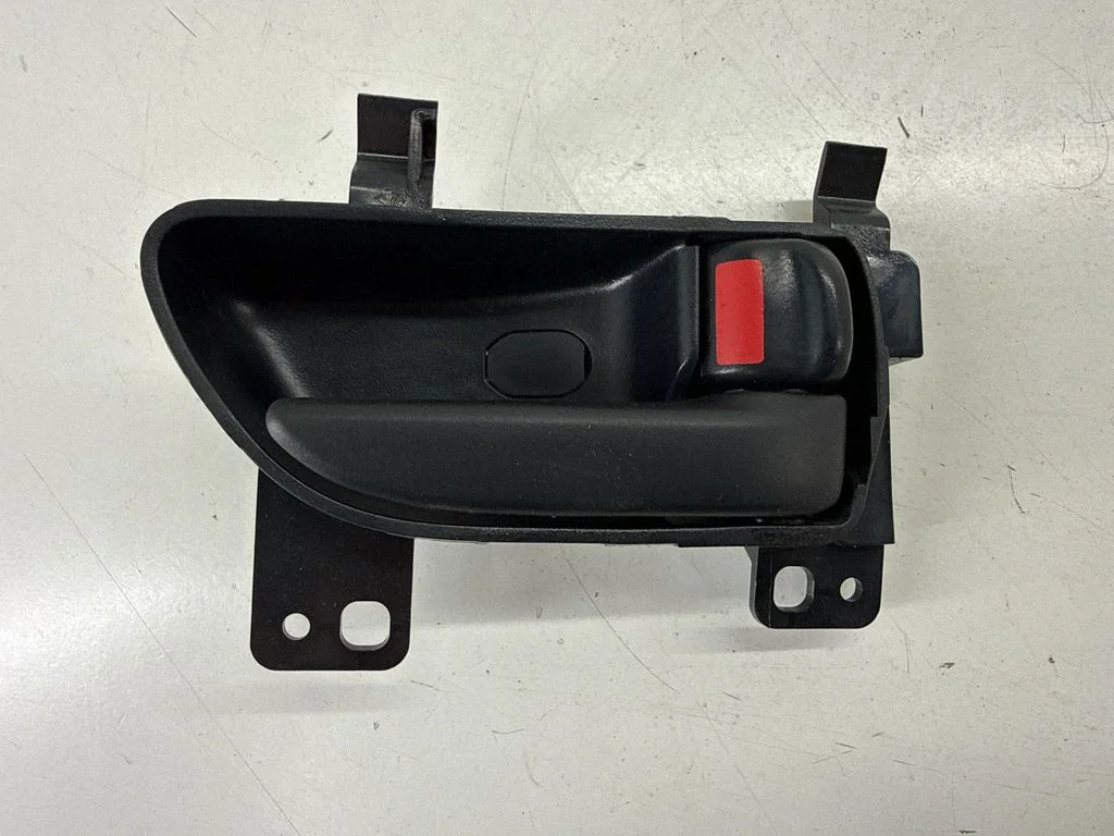 Front door interior handle 61051AL00BVH