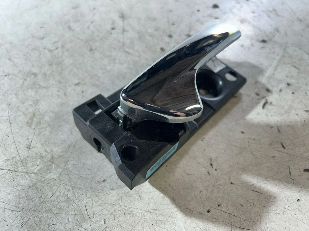 Front door interior handle 921265