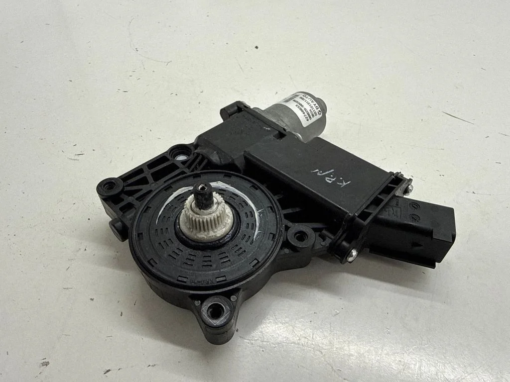 Esiukse elektriline aknatõstuk mootoriga 42748833 – Buick Encore GX I (2019-)