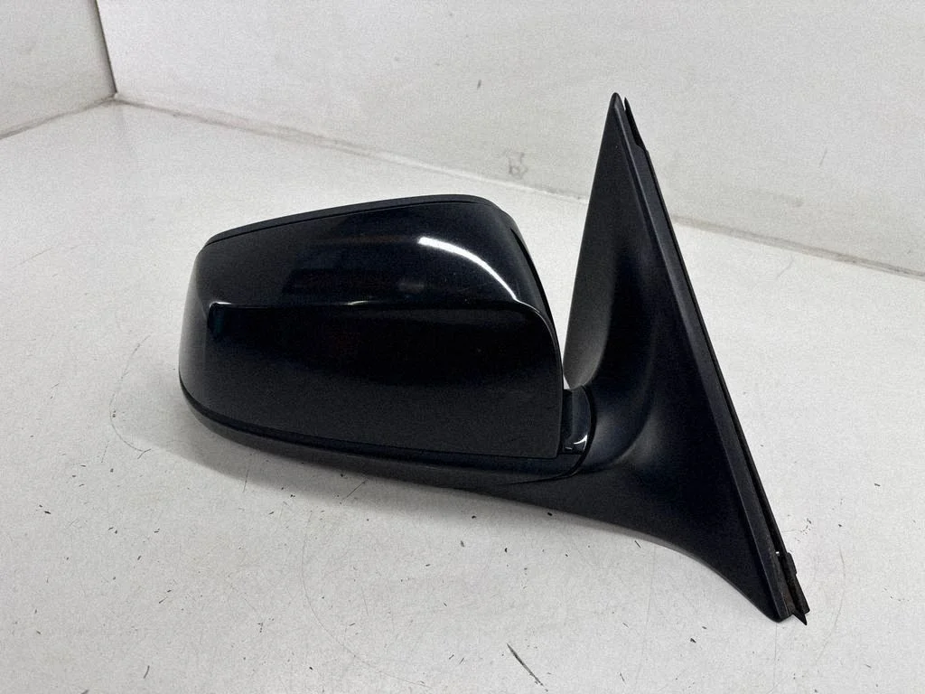 Esiukse elektriline välispeegel – BMW 7-seeria F01 F02 F03 F04 (2008-2016)