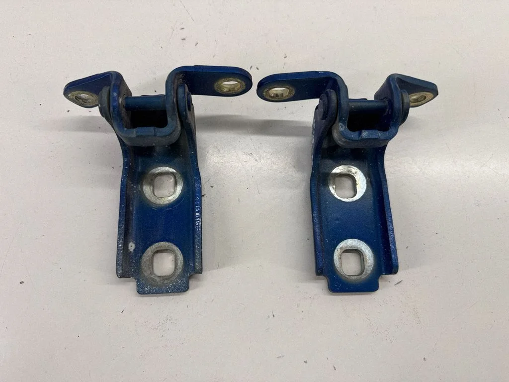 Front door hinges set P15350