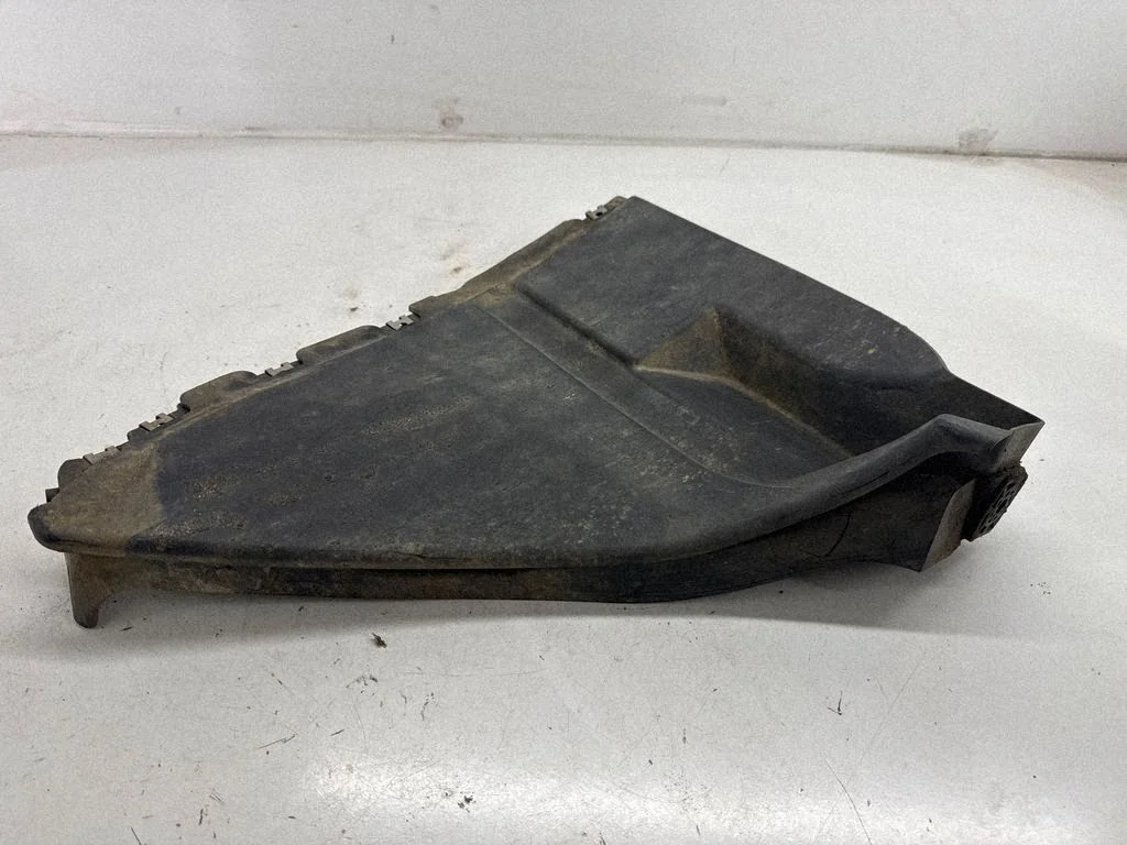 Rear arch fender liner splash guards 68365743AA