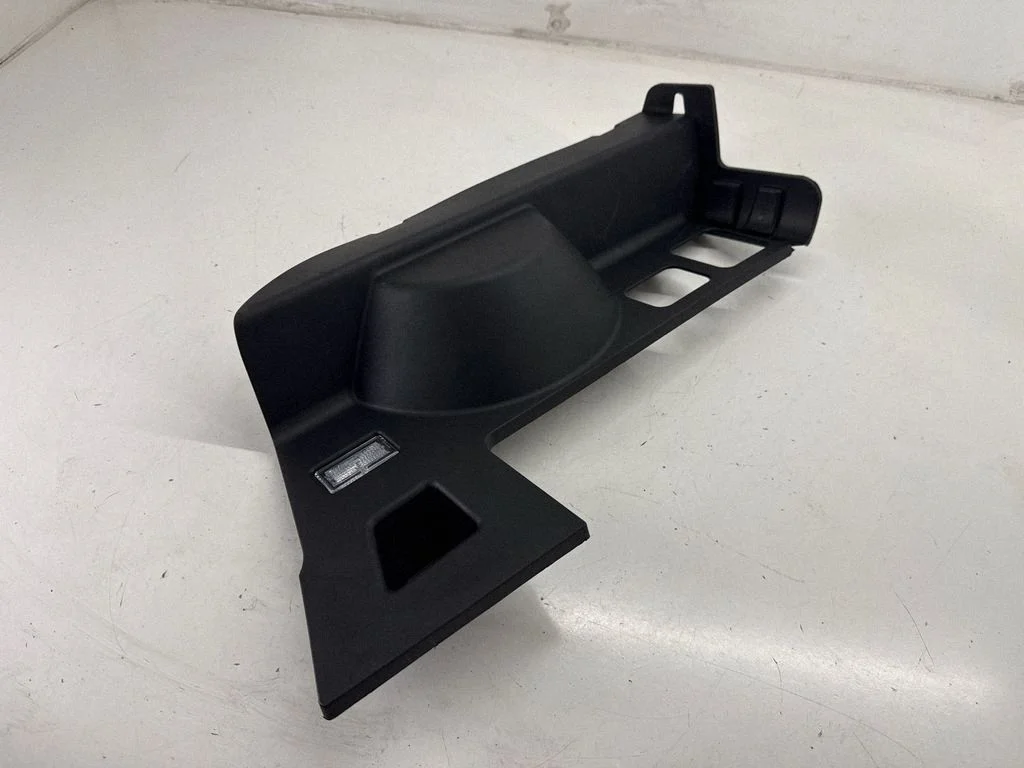 Dashboard lower bottom trim panel 105482200A