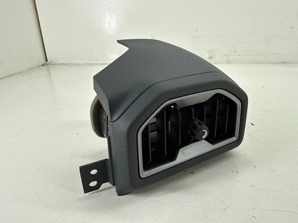 Dashboard side air vent grill/cover trim M1PB19C910AF