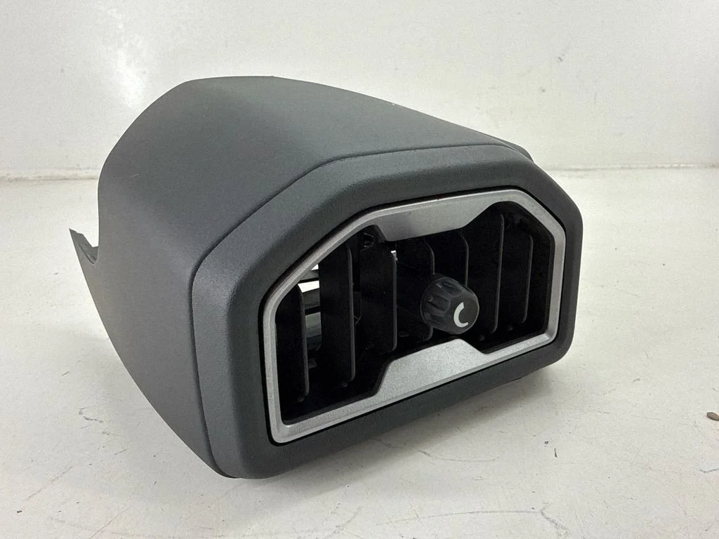 Dashboard side air vent grill/cover trim M1PBS01412AF