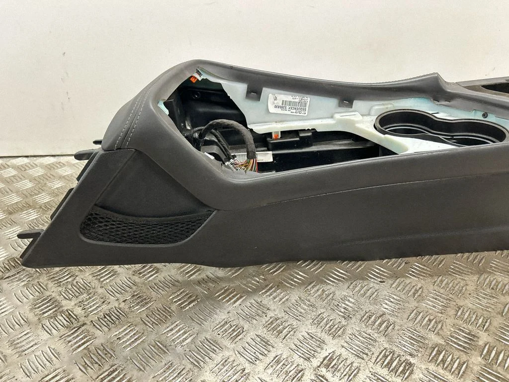 Center console 5LA681XGAG
