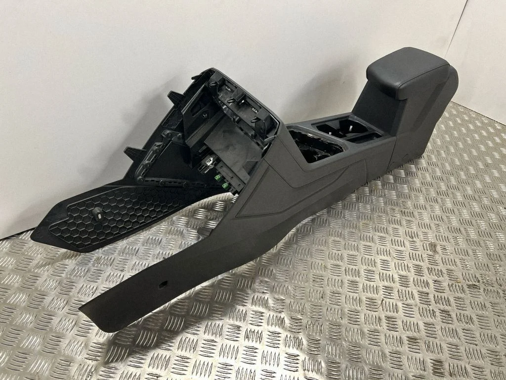 Center console – Volkswagen Tiguan Allspace (2017-)
