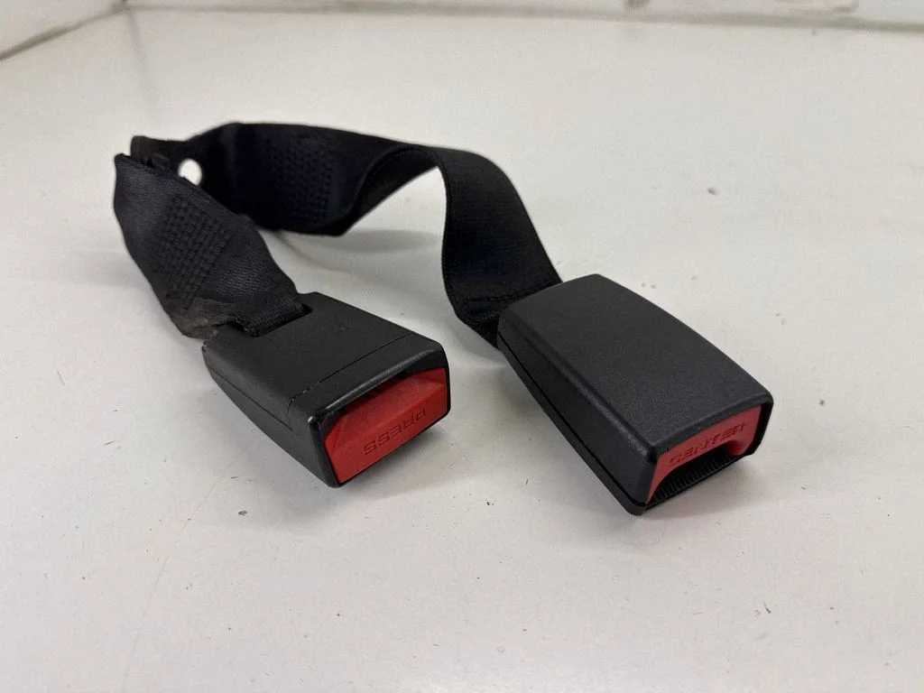 Rear seatbelt buckle 72117317731