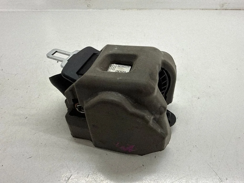 Rear seatbelt 7488771