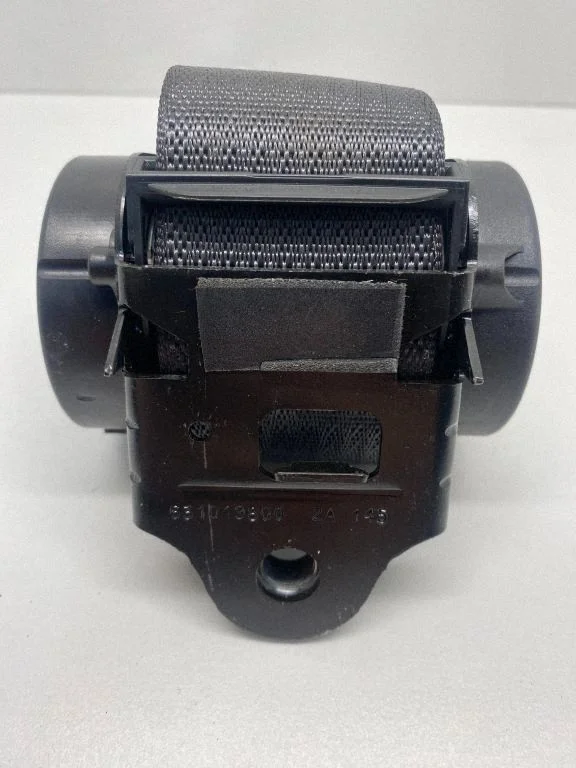 Middle seatbelt (rear) 84726316