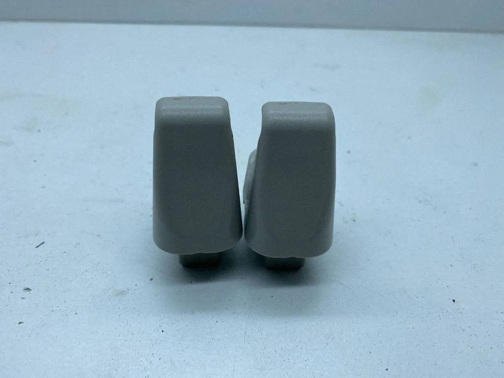 Sun visor clip/hook/bracket 92018FL000ME