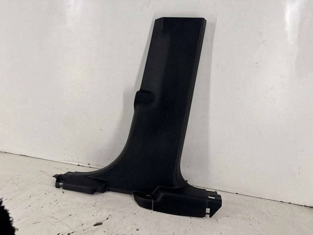 (B) pillar trim (bottom) M1PBS243A84A