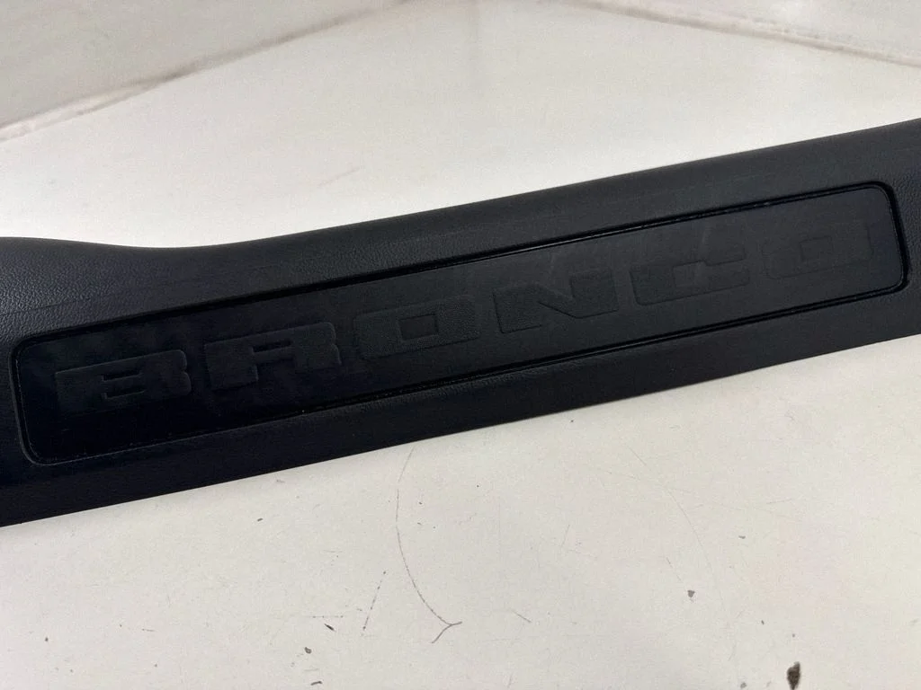 Front sill trim cover M1PBS13200AC