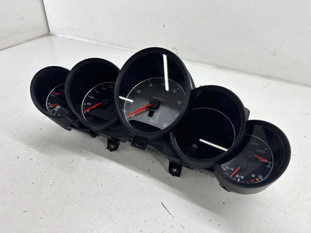 Speedometer (instrument cluster) 7P5920906E