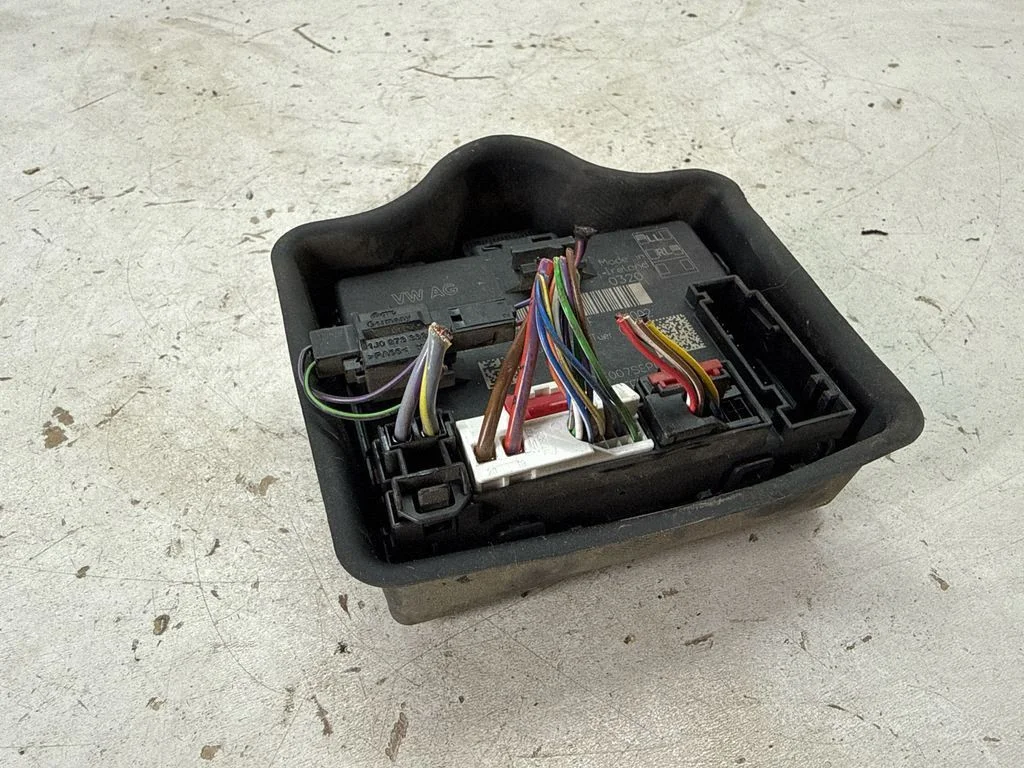 Durų elektronikos valdymo blokas